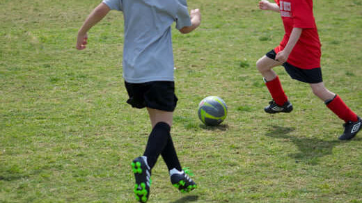 10 Best 1v1 Football Drills for All Ages and Skill Levels